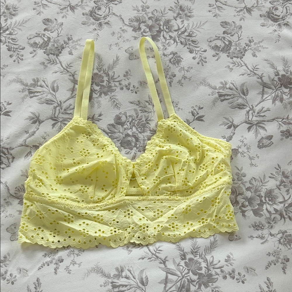 Colsie Light Yellow Lace Bralette